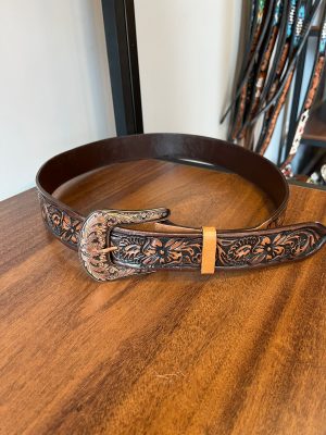 CINTO FLORAL ENTALHADO MARROM 2404