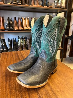 BOTA MR WEST PRETA CABEÇA SOLADO DE COURO MR393