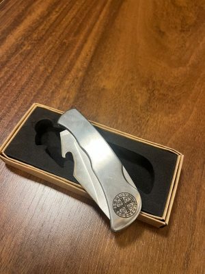 CANIVETE INOX MEDALHA SÃO BENTO COM TRAVA 2008