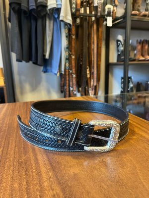 CINTO TRABALHADO PRETO LISO 2421