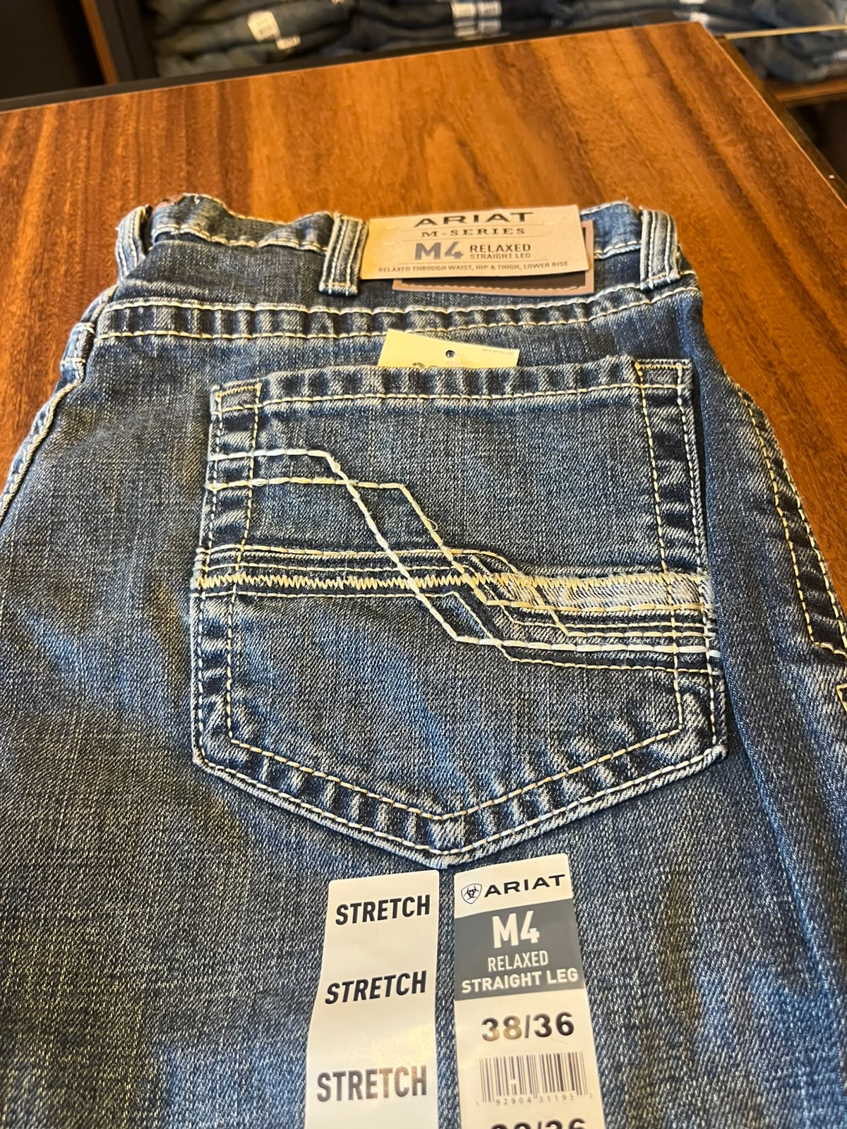 CALÇA ARIAT MASCULINA M4 RELAXED BOOTCUT 10032086 - Imagem 4