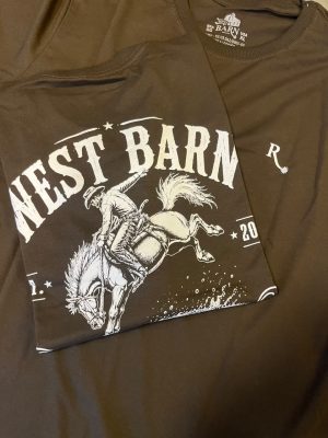 CAMISETA WEST BARN DESENHO COSTAS MARROM WB07