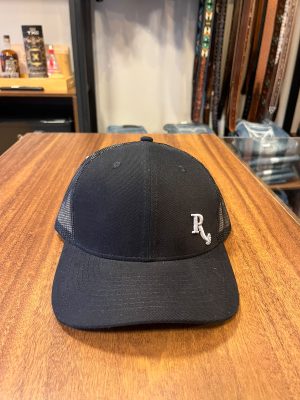 BONÉ WEST BARN PRETO LOGO R WB11